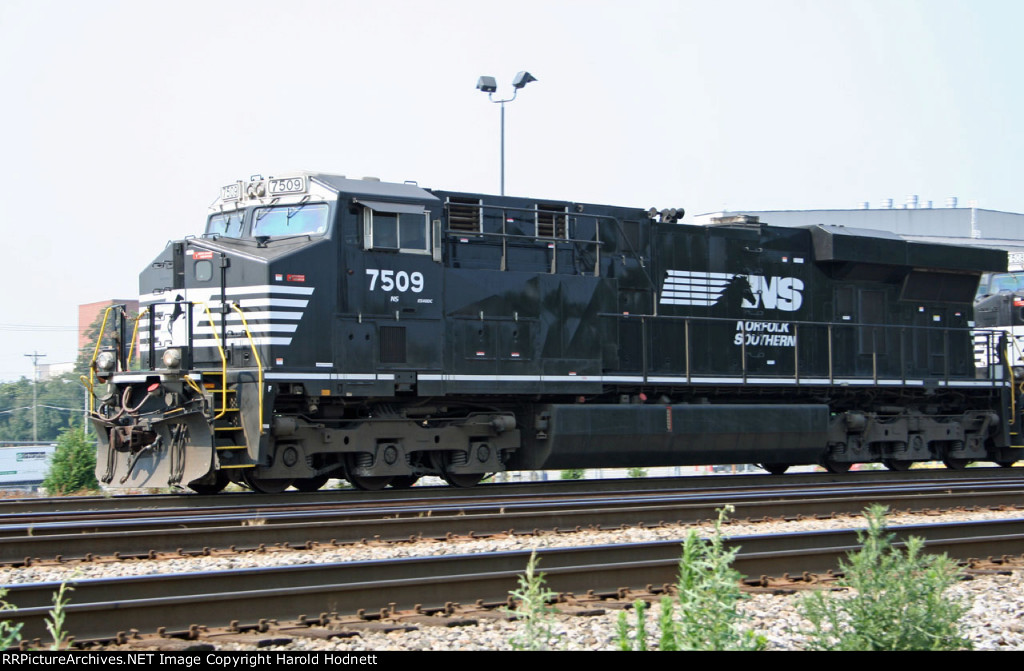 NS 7509